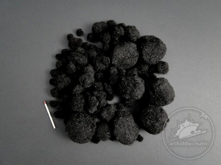 Pompoane negre dif. marimi set/100buc