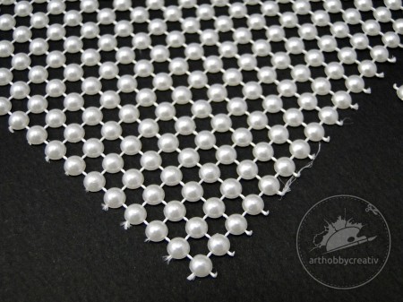 Strasuri albe sidefate 4mm