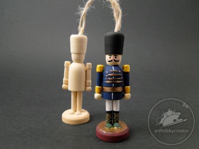 Figurina lemn - spargator de nuci 9cm