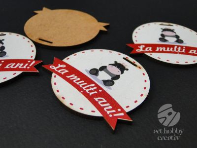 Eticheta cu mesaj - La multi ani - rosu 5cm set/4buc