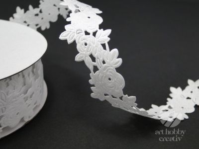 Panglica decor cu forma florala- alb 2cm