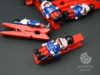 Figurine spargatori de nuci pe clema 4,5cm set/8buc
