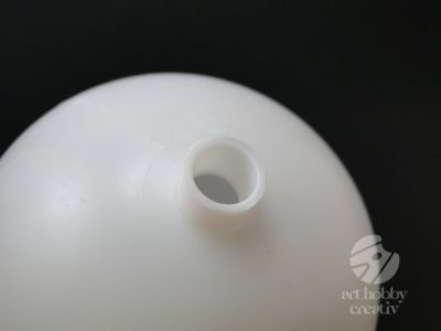 Glob plastic alb - Ø8cm