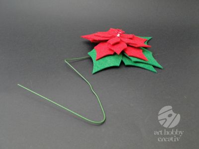 Craciunita artificiala din pasla 20cm