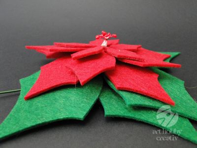 Craciunita artificiala din pasla 20cm