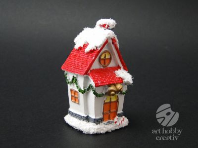 Casuta mini cu zapada artificiala 6,5cm
