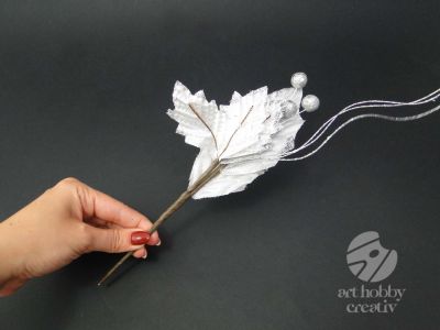 Craciunita artificiala - argintiu glitterat 36cm