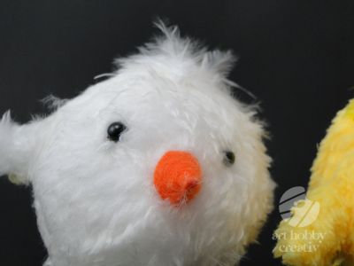 Puisor pufos galben/alb 12cm