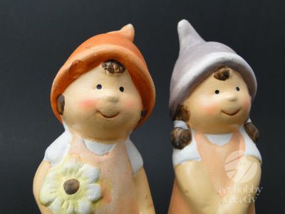 Decoratiune din ceramica - fetita si baiat 15cm 