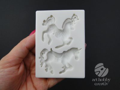 Mulaj silicon 3D - unicorni 8,5cm