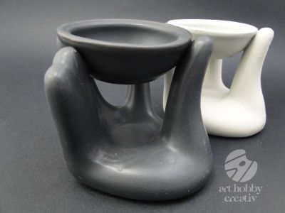 Candela ceramica in forma de maini - nergu/gri