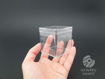 Cutiuta plastic cu capac - patrata 5,5cm