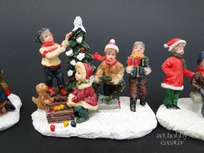 Figurine mini - peisaj evenimente in iarna - 8cm - dif.modele
