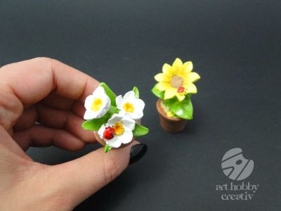 Figurine din polirasina - flori set/2buc