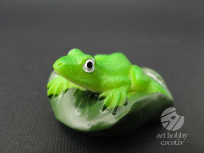 Figurina din polirasina - broscuta 4cm