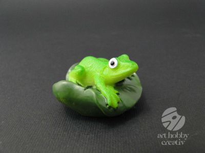 Figurina din polirasina - broscuta 4cm
