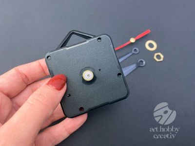 Mecanism ceas cu filet lung si agatator - silentios - aratator drept