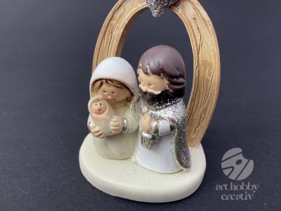 Figurina mini - Familia sfanta 8cm