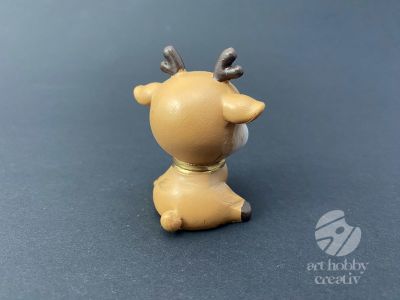 Figurina mini - caprioara asezata 6cm