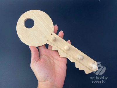Suport din lemn forma cheie 26cm