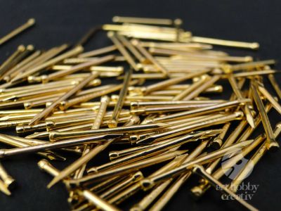 Cuie aurii cu cap plat de 20mm - dif. cantitati