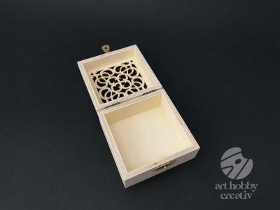 Cutie lemn cu capac gravat 9cm