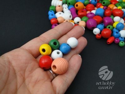 Margele lemn multicolor dif.forme set/100gr