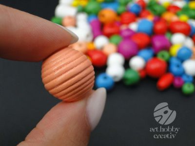Margele lemn multicolor dif.forme set/100gr