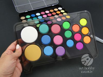 Acuarele cu 53 culori + pensula de apa
