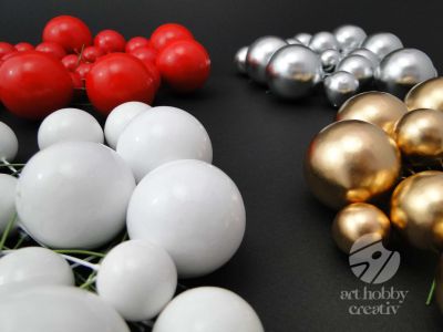 Globulete pe sarma set/20buc - dif. marimi 