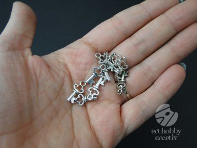Charm argintiu - cheie 1,5cm - set/10buc