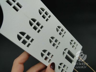 Casuta alba din lemn pentru infipt - 22,5cm