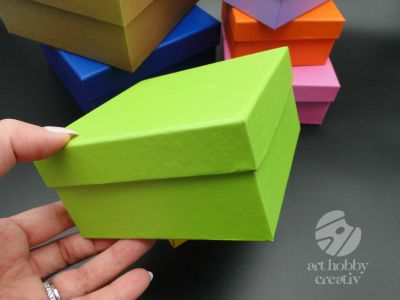 Cutii carton patrate - color set/12buc