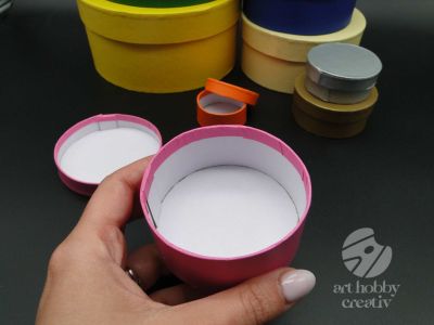 Cutii carton rotunde - color set/12buc