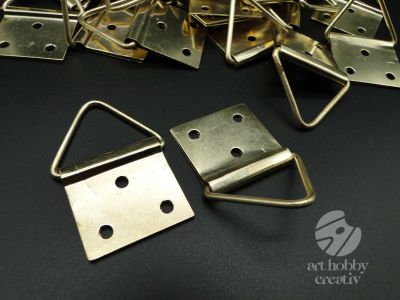 Agatator triunghiular - auriu 24mm set/50buc