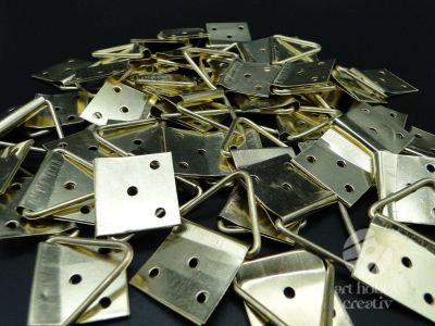 Agatator triunghiular - auriu 20mm set/50buc