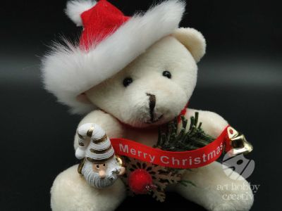 Ursulet de plus cu caciula - Merry Christmas 13cm