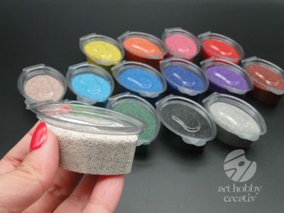  Nisip colorat decorativ, 15 culori x 70 gr, ideal pentru activitati creative si craft