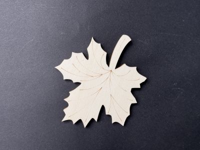 Forma lemn - frunza artar 9 cm