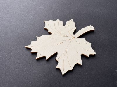 Forma lemn - frunza artar 9 cm