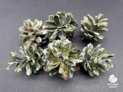 Conuri Naturale de Brad Vopsite Verde - set/6buc