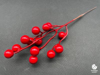 Crenguta cu Bobite Rosii – 23 cm