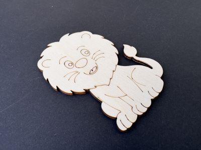 Figurina din lemn de pictat leu, 9cm - forma decorativa DIY