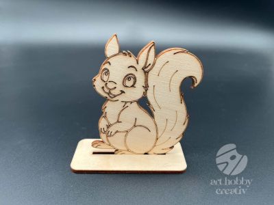 Figurina din lemn de pictat veverita, 9cm - forma decorativa DIY
