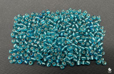 Margele cu foita argintiu 4mm - albastru mediu 25gr