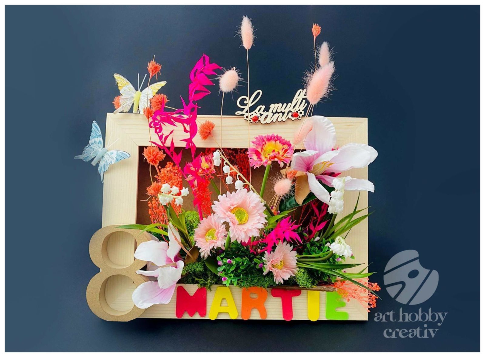 Cadou de 8 Martie - decor în ramă Cadou de 8 Martie - decor în ramă
