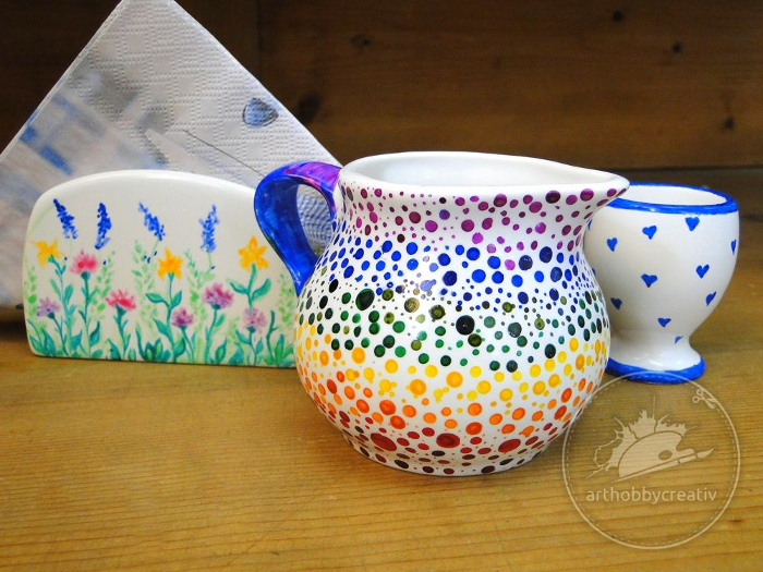 Pictura pe obiecte de uz casnic din ceramica