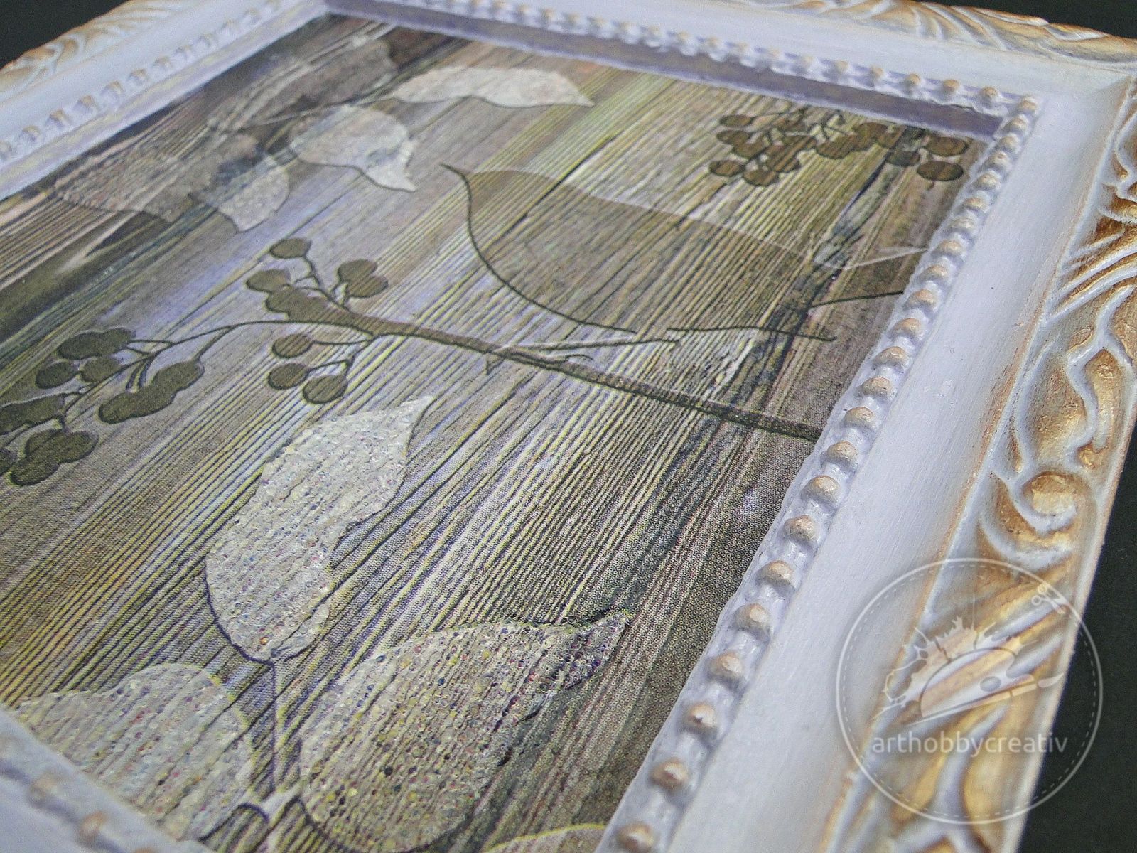 Tablou de iarna cu decoupage si pasta de perle
