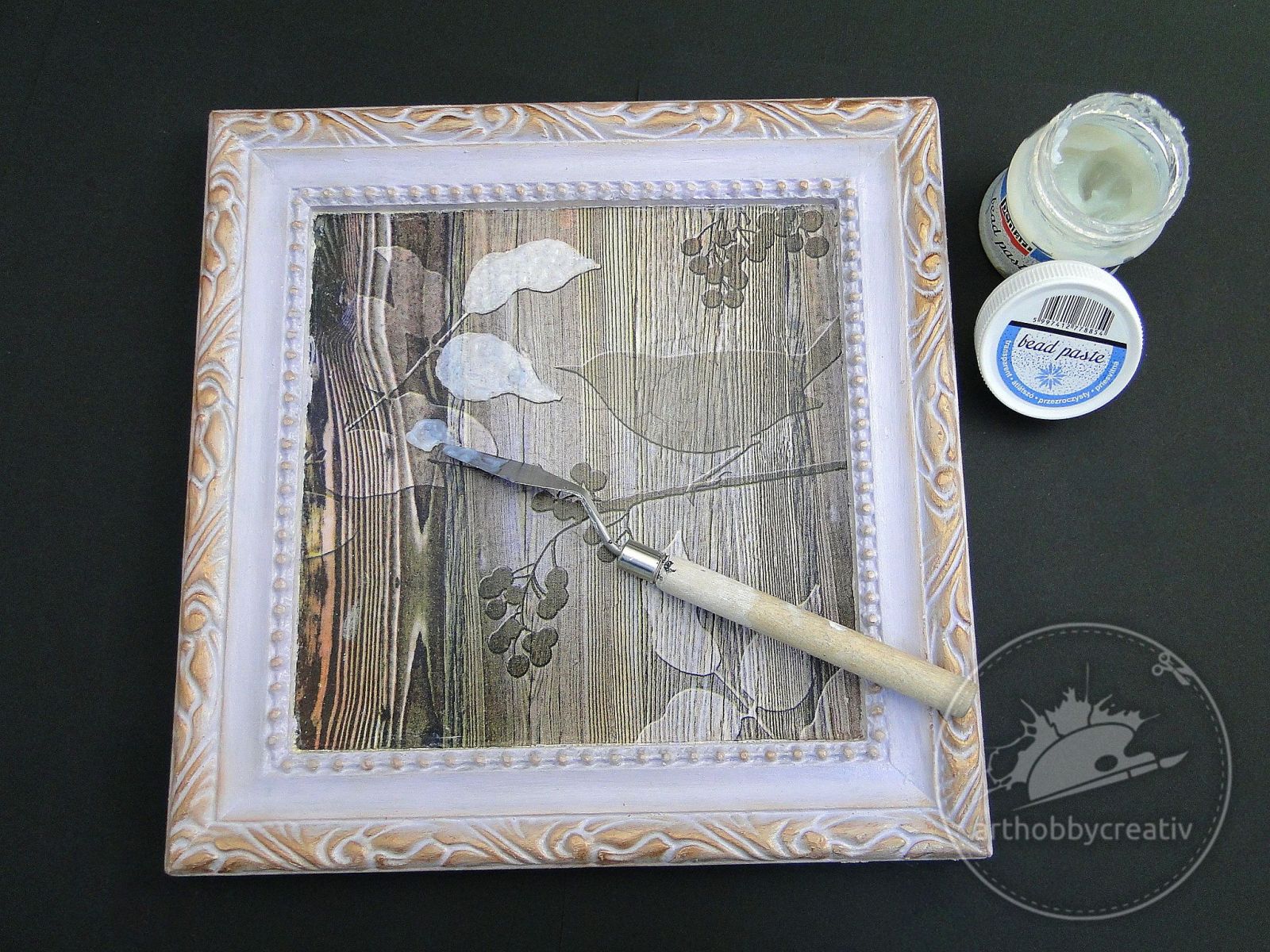 Tablou de iarna cu decoupage si pasta de perle