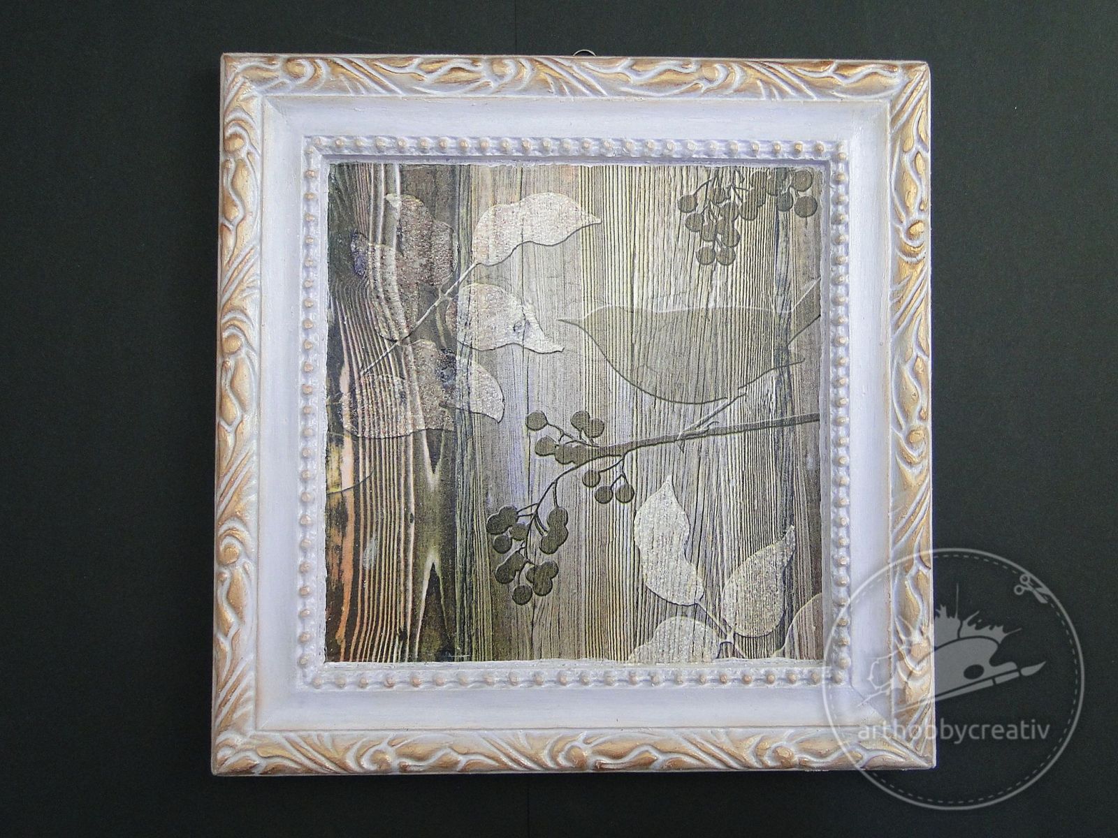 Tablou de iarna cu decoupage si pasta de perle